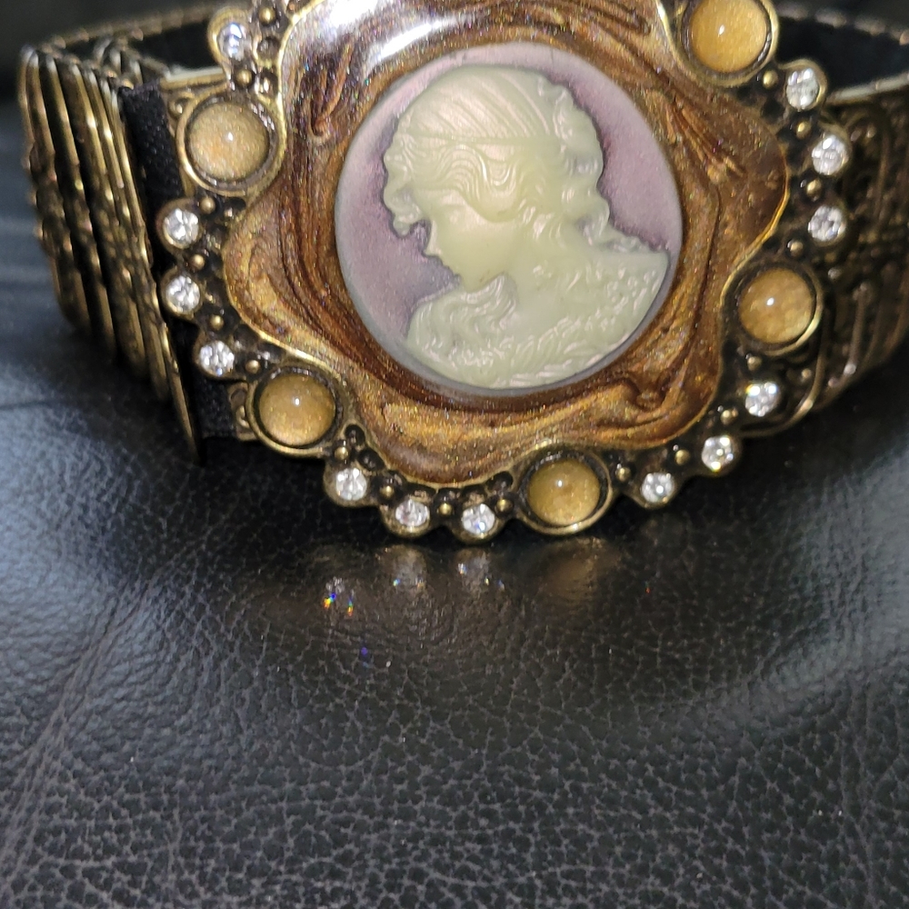 COPY - Kelli Kouri Metallic Stretch Belt
